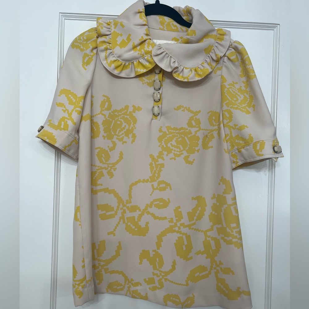 Karta yellow floral print ruffle color blouse with beads size small